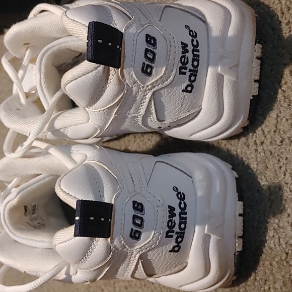 New Balance 608 - Picture 3 of 3
